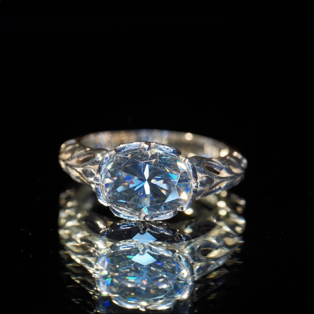 2.7 Carat 8x10 oval cut gray Moissanite VVS1 eastwest filigree setting 925silver